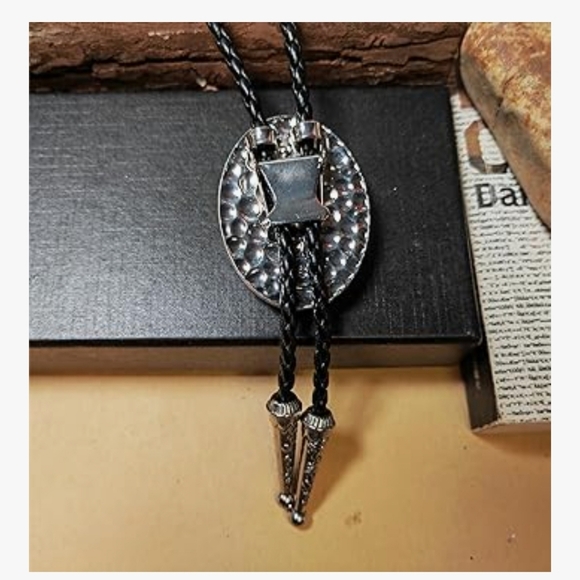 New Leather scorpion Glowing Luminous bolo tie men Women Lariat - Picture 12 of 15